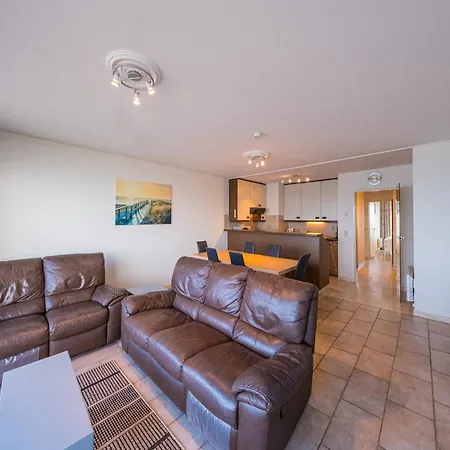 Flat In Center With Sea Views, Cleaning Included *